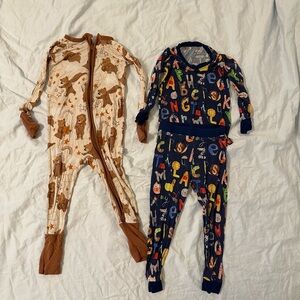Set of 12-18M little sleepies pjs